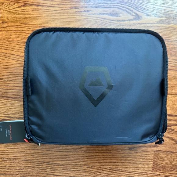 Wandrd Medium Camera Cube - Picture 3 of 16